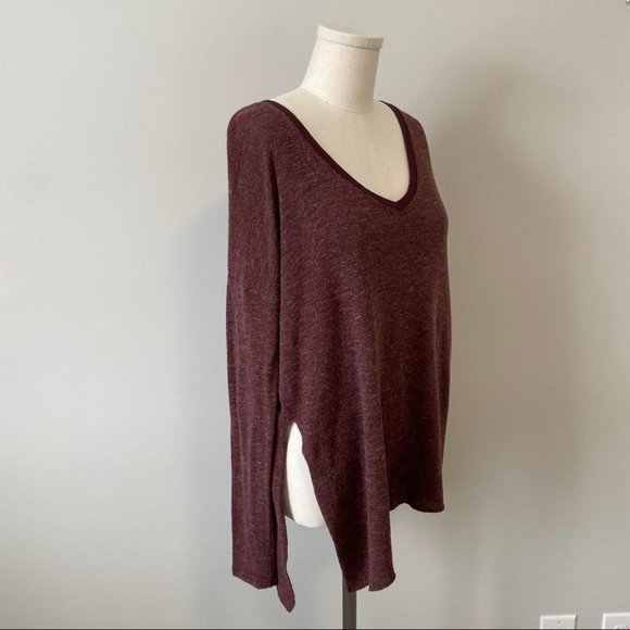 Aritzia Wilfred Sherbrooke V-Neck Shirt Sweater Maroon - Picture 5 of 10